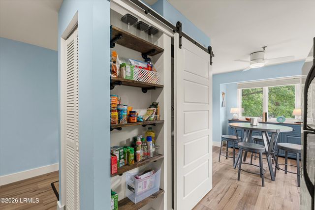 50 Yacht Cove Dr Apt 220, Hilton Head Island, SC 29928