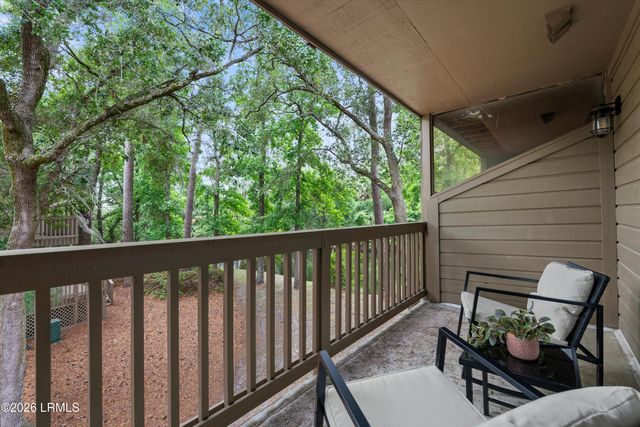 50 Yacht Cove Dr Apt 220, Hilton Head Island, SC 29928