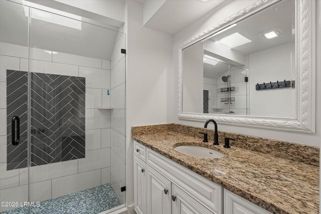 50 Yacht Cove Dr Apt 220, Hilton Head Island, SC 29928