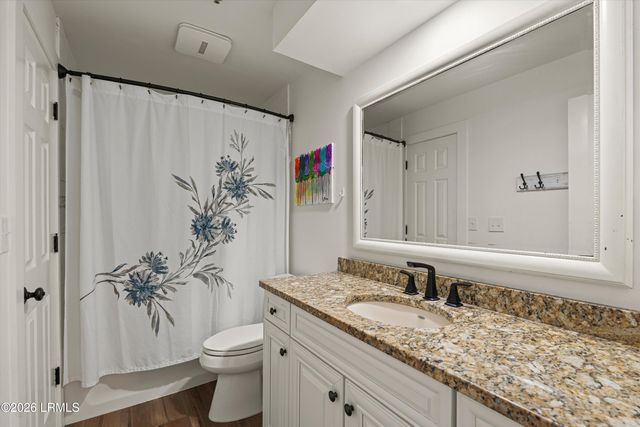 50 Yacht Cove Dr Apt 220, Hilton Head Island, SC 29928