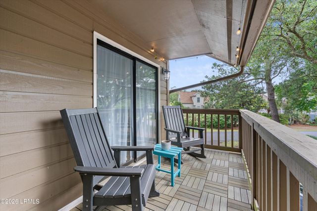 50 Yacht Cove Dr Apt 220, Hilton Head Island, SC 29928