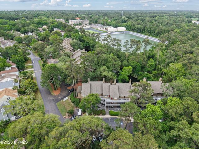 50 Yacht Cove Dr Apt 220, Hilton Head Island, SC 29928