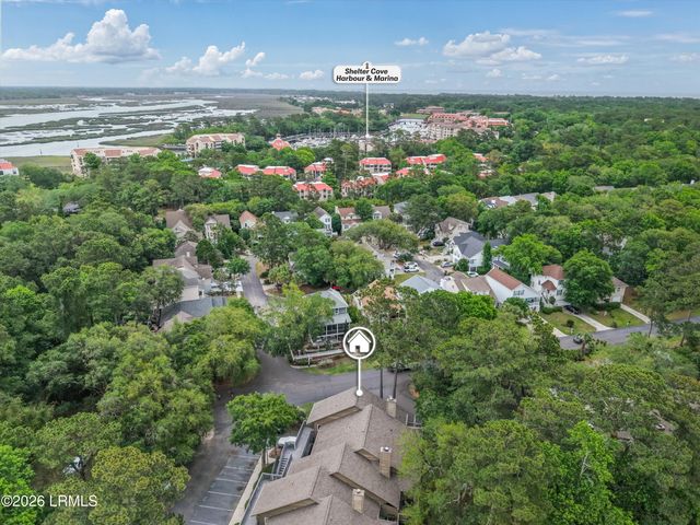 50 Yacht Cove Dr Apt 220, Hilton Head Island, SC 29928