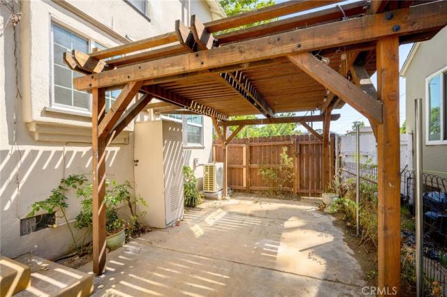 1101 Norton Avenue A, Glendale, CA 91202