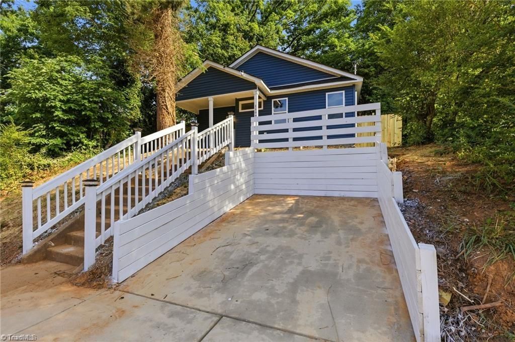 1509 NE 22nd Street, Winston-salem, NC 27105