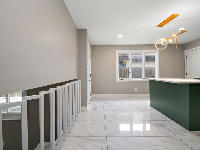 759 Mcarthur Court, Dolton, IL 60419