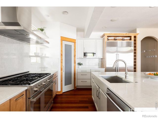 4725 Valley Oak Drive, Loveland, CO 80538