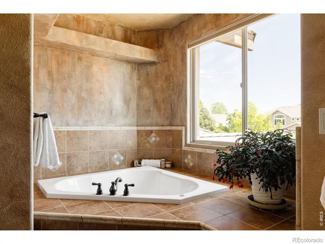 4725 Valley Oak Drive, Loveland, CO 80538