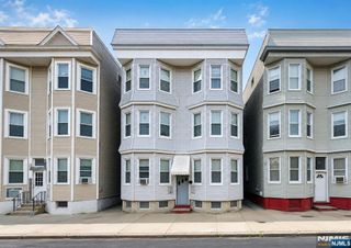 19 Franklin Avenue, Harrison, NJ 07029