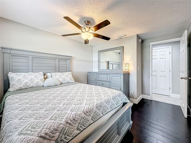 2449 66TH AVENUE S, St Petersburg, FL 33712