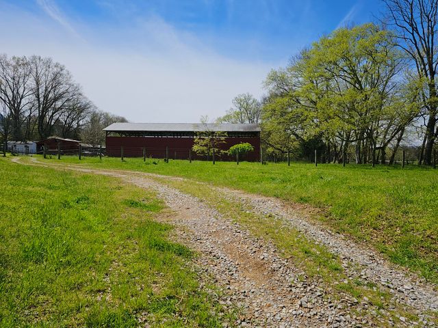 495 Lower East Valley Road, Dunlap, TN 37327