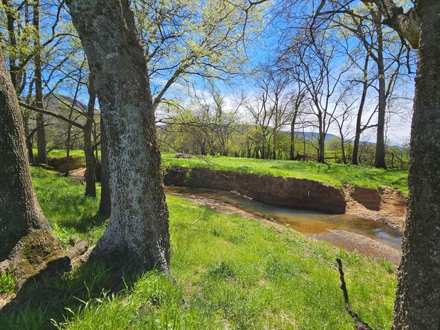 495 Lower East Valley Road, Dunlap, TN 37327