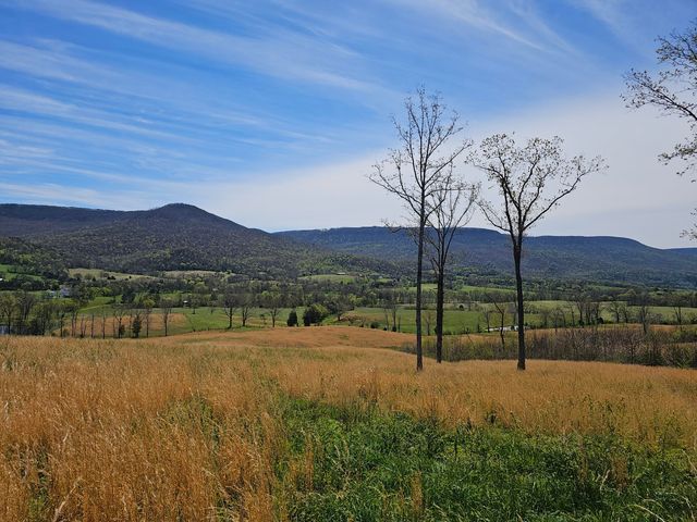 495 Lower East Valley Road, Dunlap, TN 37327