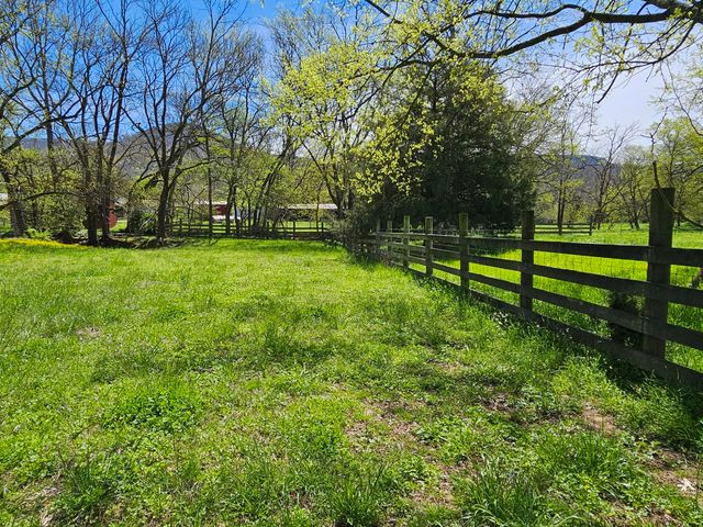 495 Lower East Valley Road, Dunlap, TN 37327