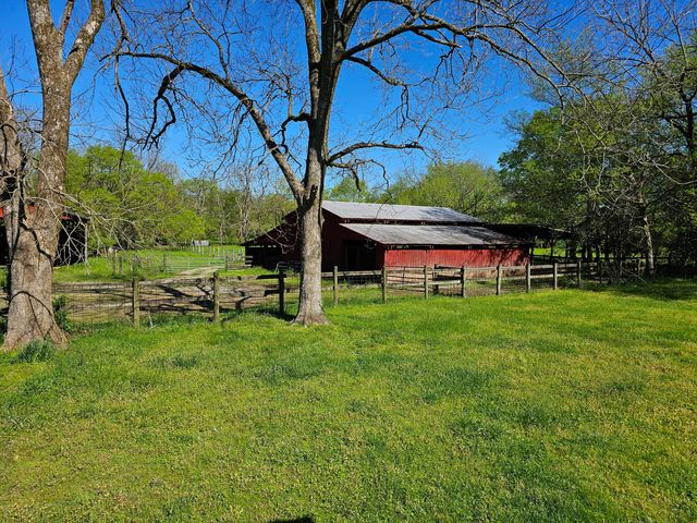 495 Lower East Valley Road, Dunlap, TN 37327