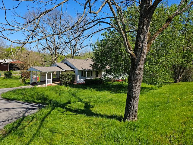 495 Lower East Valley Road, Dunlap, TN 37327