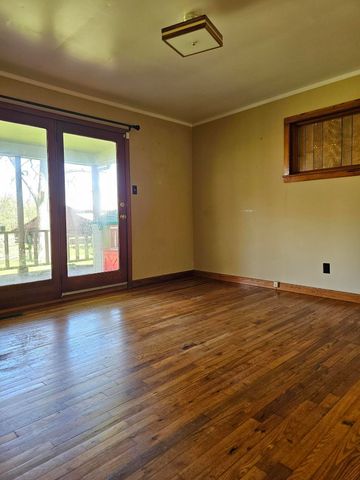 495 Lower East Valley Road, Dunlap, TN 37327