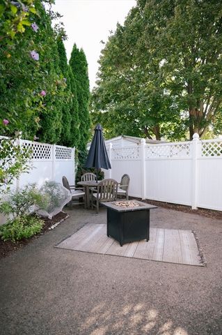 111 Turner St, Quincy, MA 02169