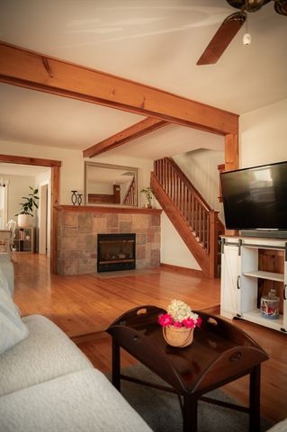 111 Turner St, Quincy, MA 02169