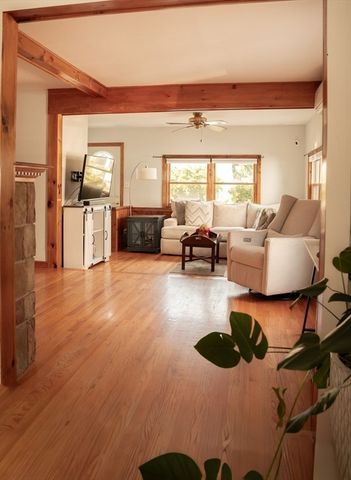 111 Turner St, Quincy, MA 02169