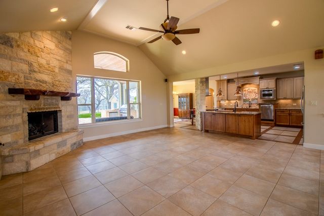 6515 Hwy 27, Center Point, TX 78010