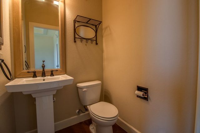 6515 Hwy 27, Center Point, TX 78010