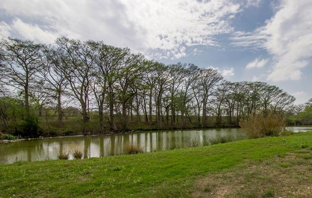 6515 Hwy 27, Center Point, TX 78010