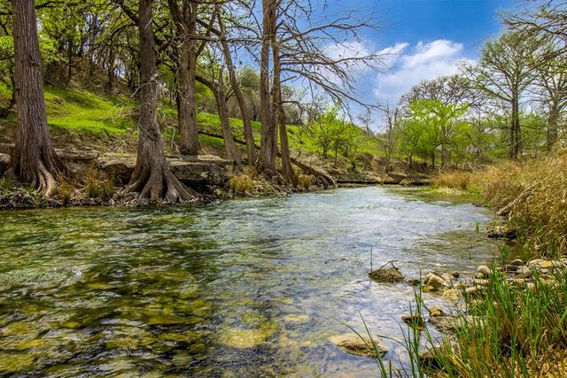 6515 Hwy 27, Center Point, TX 78010