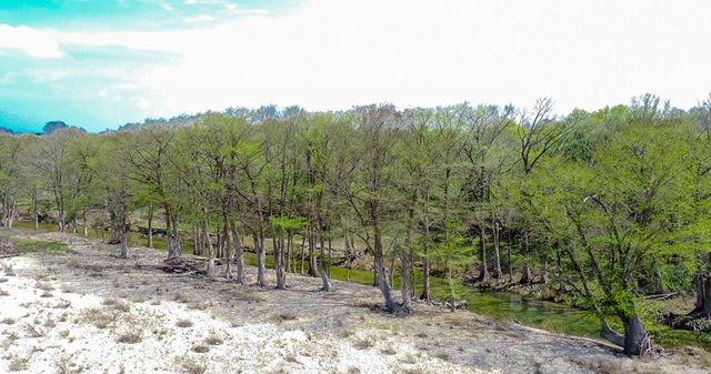 6515 Hwy 27, Center Point, TX 78010