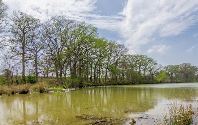 6515 Hwy 27, Center Point, TX 78010