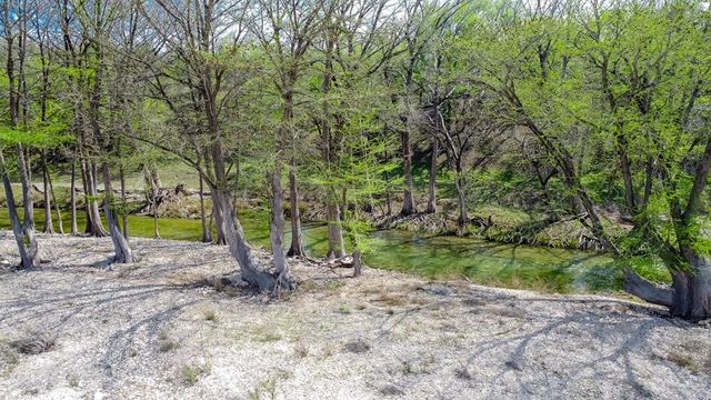 6515 Hwy 27, Center Point, TX 78010