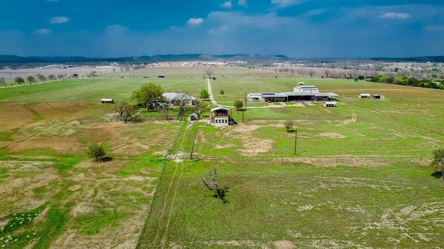 6515 Hwy 27, Center Point, TX 78010