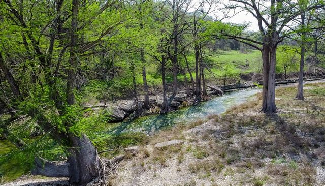 6515 Hwy 27, Center Point, TX 78010