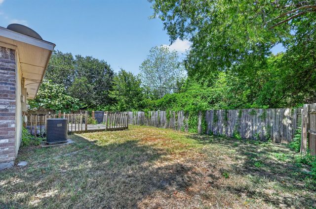 812 Valdez Drive, Dallas, TX 75253