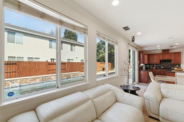 3417 Hillglen Ave, Modesto, CA 95355