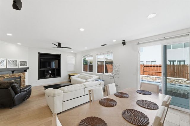 3417 Hillglen Ave, Modesto, CA 95355