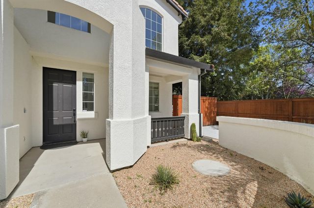 3417 Hillglen Ave, Modesto, CA 95355