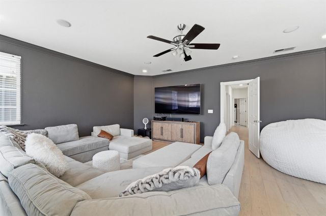 3417 Hillglen Ave, Modesto, CA 95355