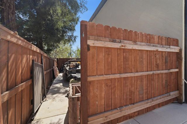 3417 Hillglen Ave, Modesto, CA 95355