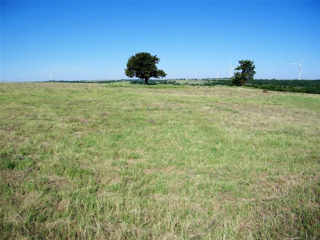 Image 7 of property listing at County Street 2650, Anadarko, OK 73005