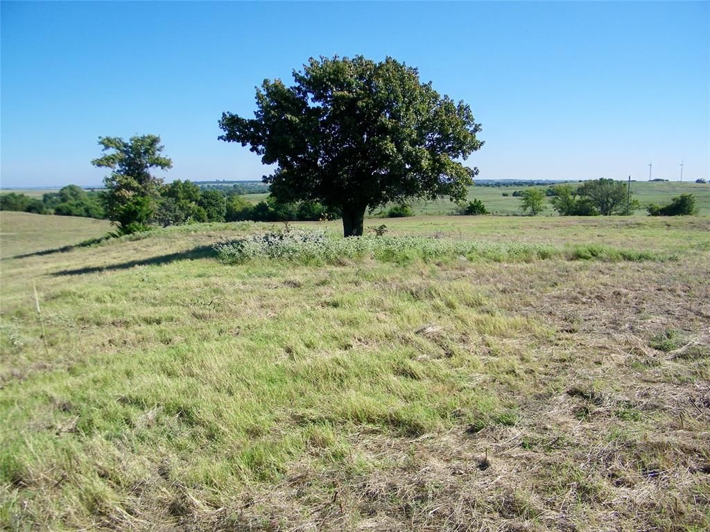 Image 10 of property listing at County Street 2650, Anadarko, OK 73005