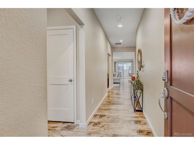 27881 E 7th Ave, Aurora, CO 80018