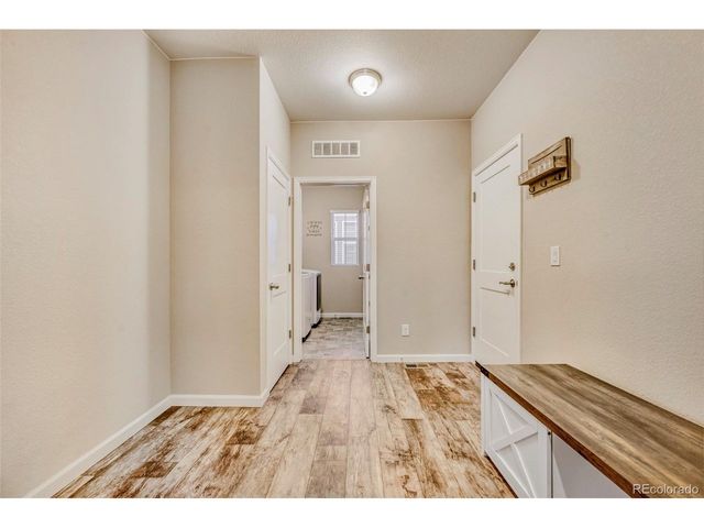 27881 E 7th Ave, Aurora, CO 80018