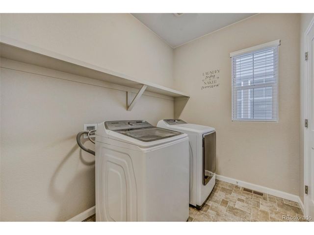 27881 E 7th Ave, Aurora, CO 80018