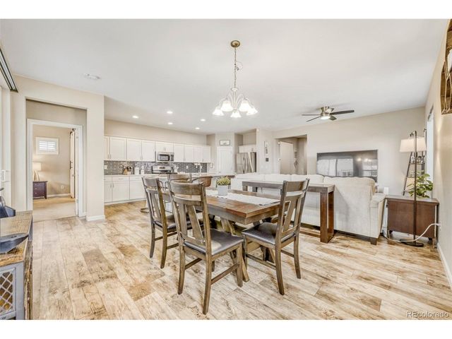 27881 E 7th Ave, Aurora, CO 80018