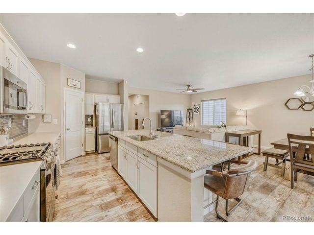 27881 E 7th Ave, Aurora, CO 80018