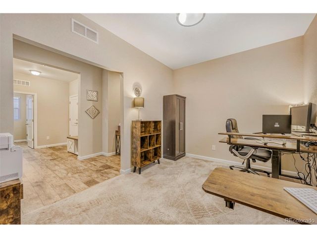 27881 E 7th Ave, Aurora, CO 80018