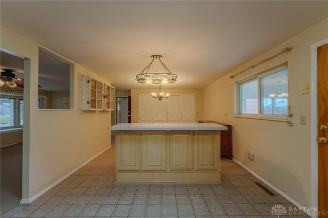 5910 Shady Oak Street, Dayton, OH 45424