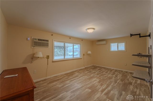 5910 Shady Oak Street, Dayton, OH 45424