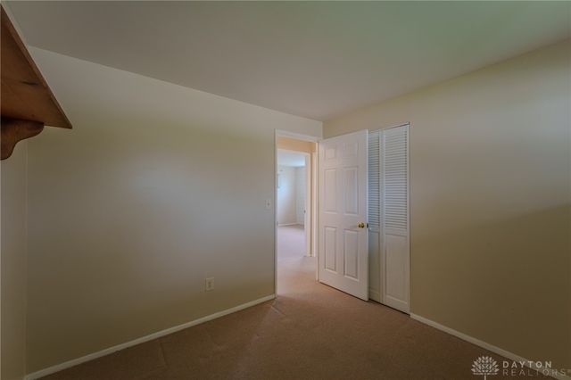 5910 Shady Oak Street, Dayton, OH 45424